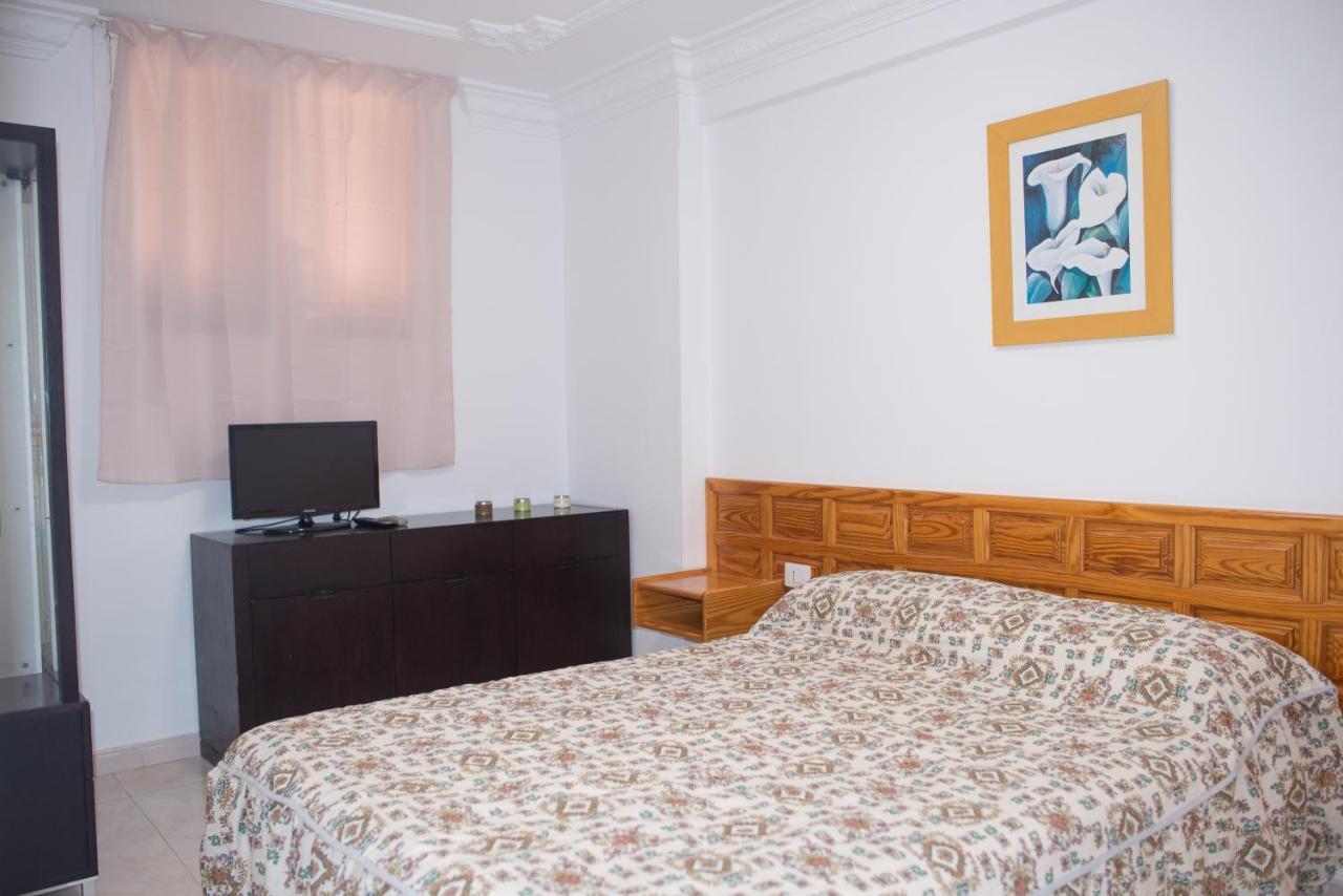 Copacabana 8 Playa Feñabe Екстериор снимка